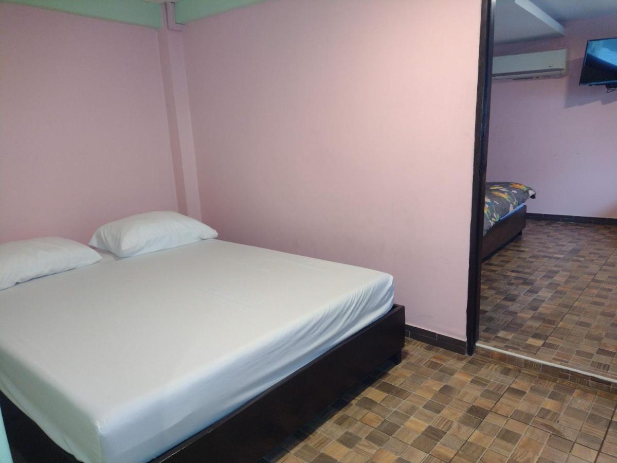Friendly Hostel - Dmk Airport เฟรนด์ลี่ โฮสเทล ดอนเมือง Bangkok Ngoại thất bức ảnh